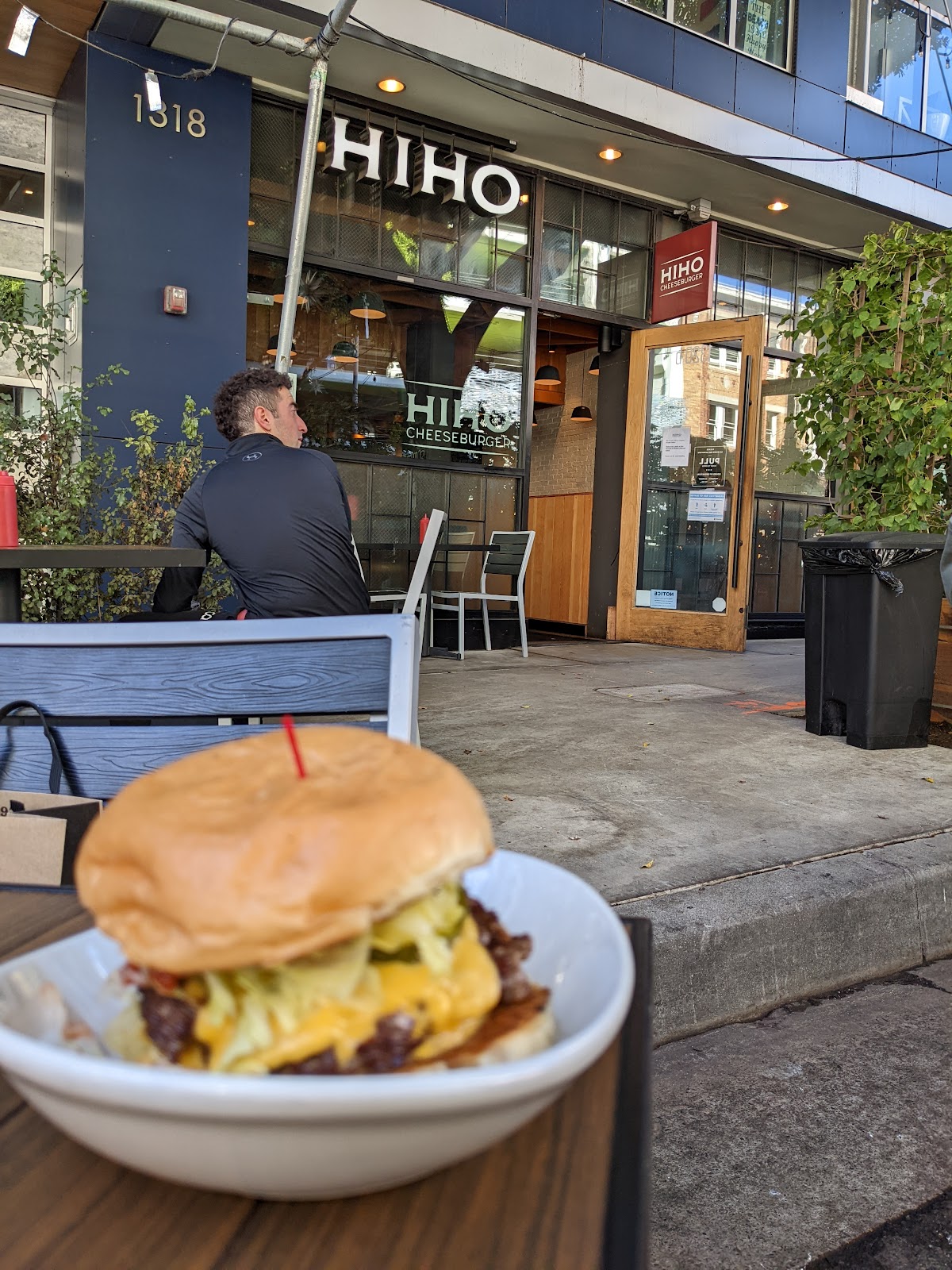 HiHo Cheeseburger | Santa Monica