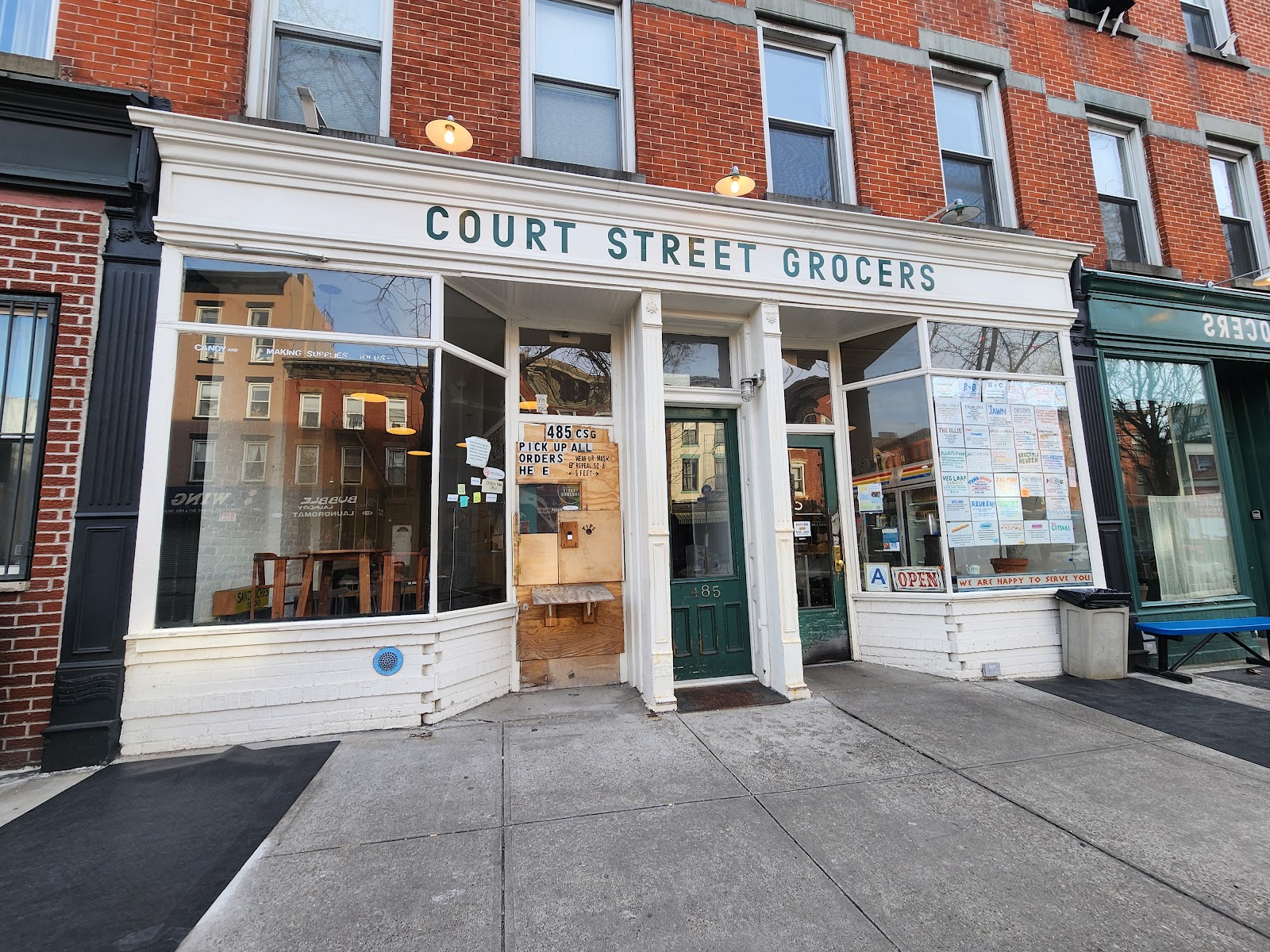 Court Street Grocers