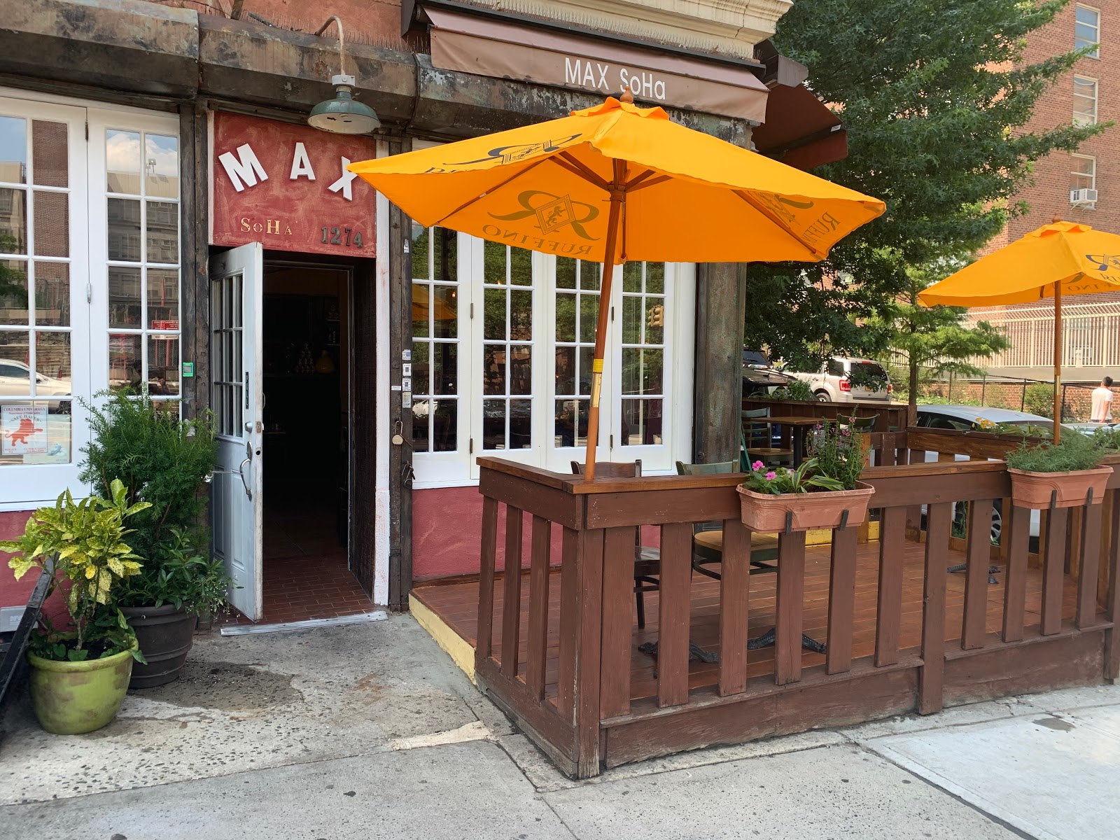 Max Soha Restaurant