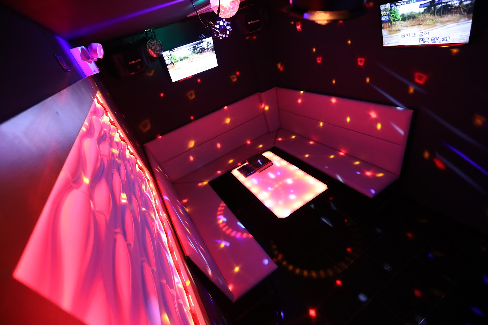 Space Karaoke Bar & Lounge NYC