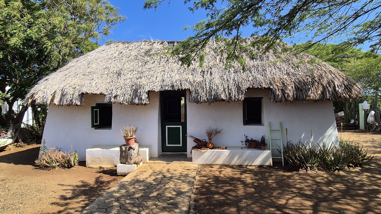 Kas di pal'i maishi - Kunuku House